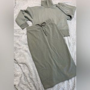 Zara Turtle Neck and Skirt Set Size Large